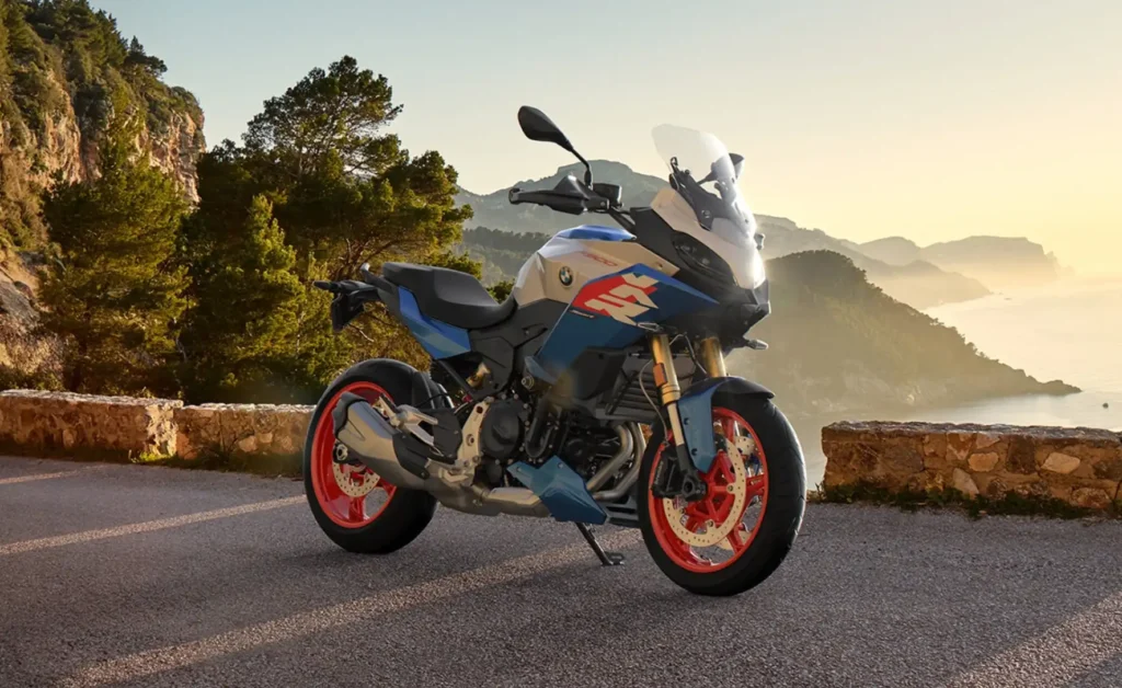 BMW F 900 XR