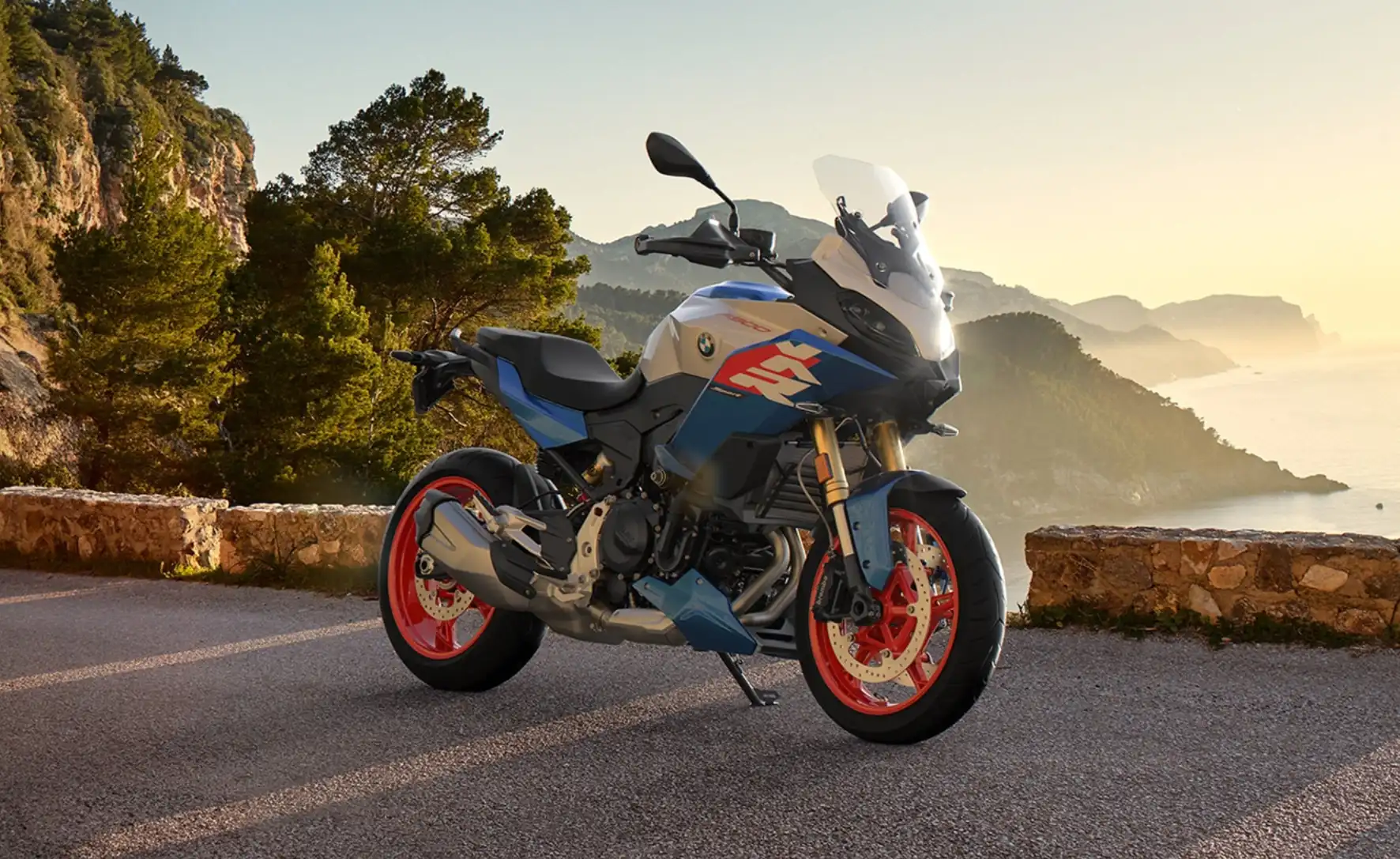 BMW F 900 XR