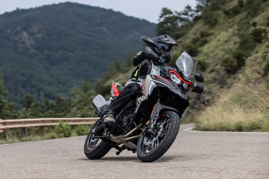 Benelli TRK 702 X ruta