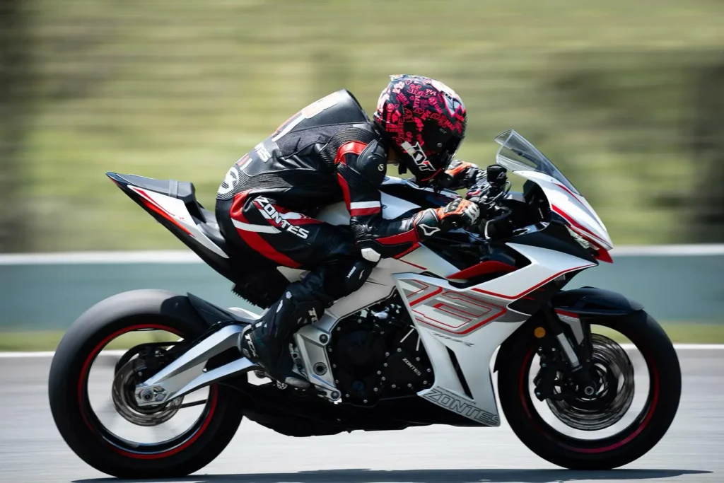 Circuito Zontes 703RR