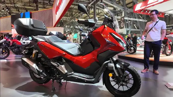 Honda ADV 350 Exposición
