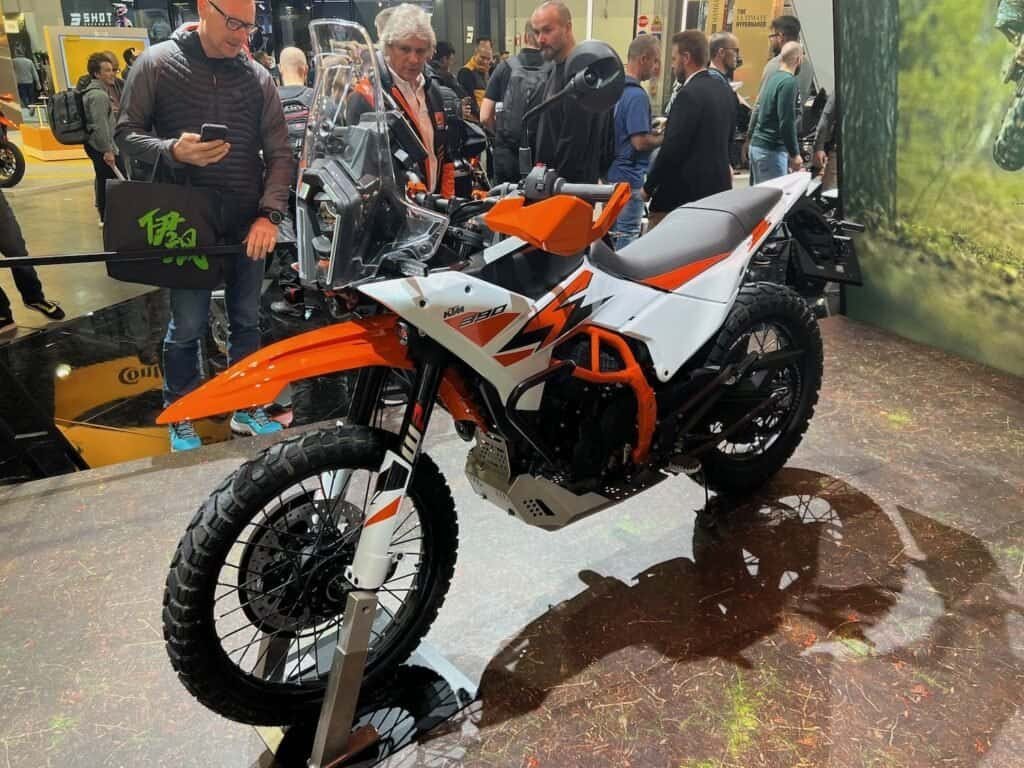 KTM-390-Adventure-2025 moto a2
