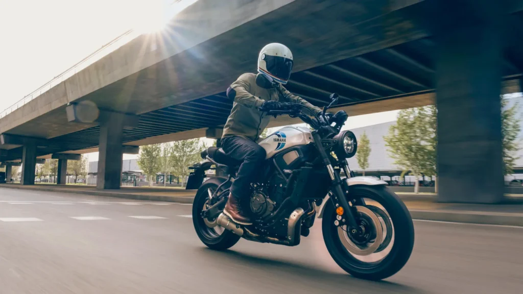 Yamaha xsr700
